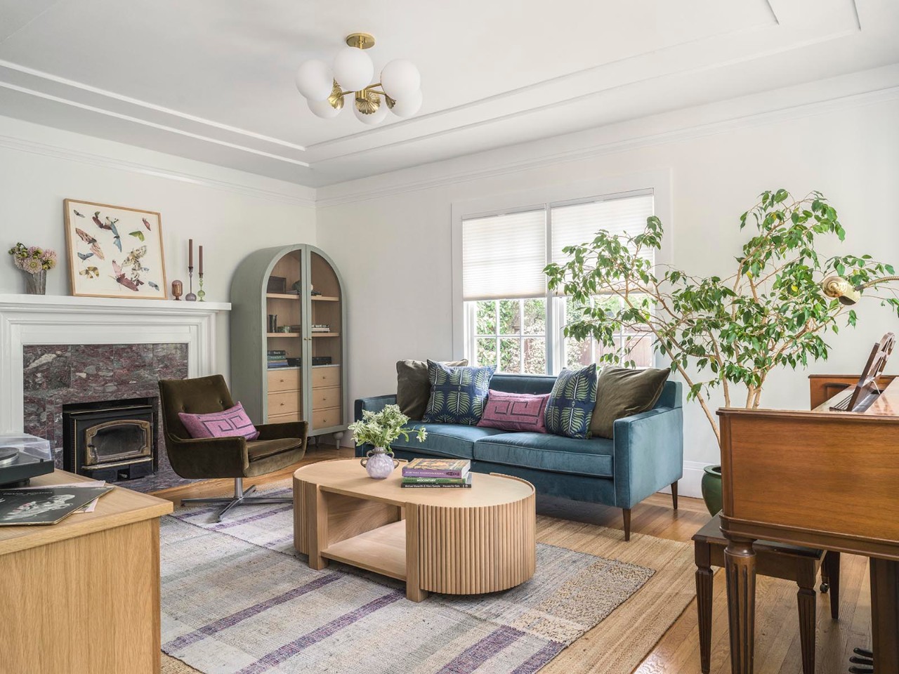 This image shows a living room designed by Jefferson alum Nureed Saeed.